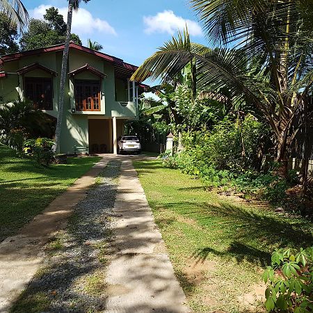 Arana Bungalow 高尔 外观 照片