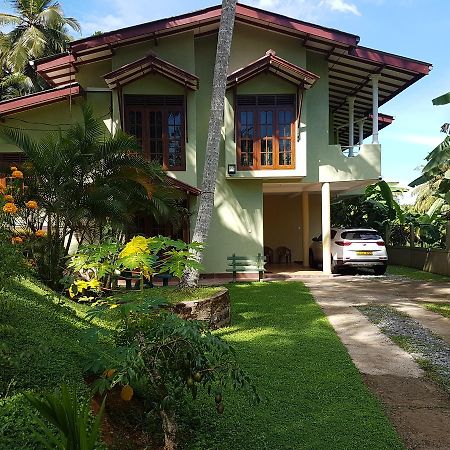 Arana Bungalow 高尔 外观 照片