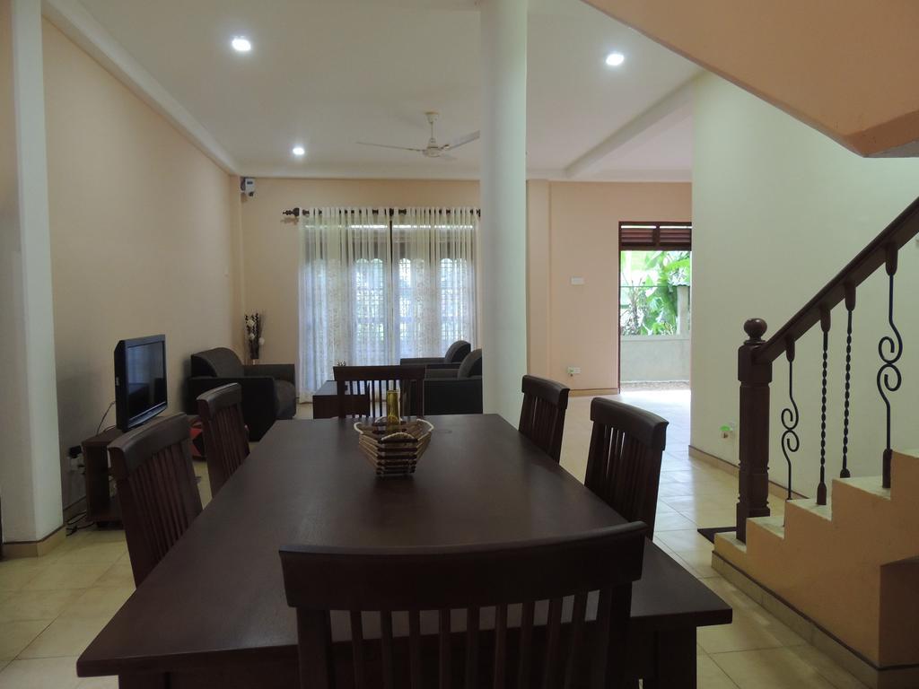 Arana Bungalow 高尔 外观 照片